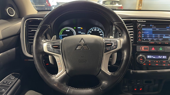 Mitsubishi Outlander 20 of 30