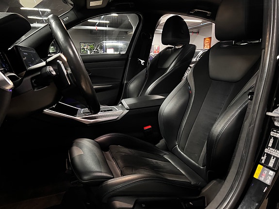BMW 330e 16 of 30