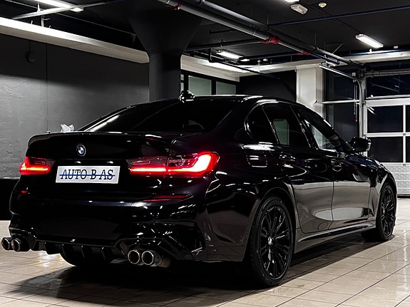 BMW 330e 5 of 30