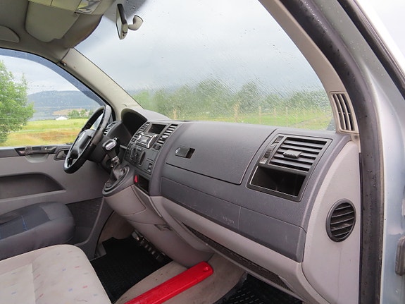Volkswagen Transporter 21 of 30