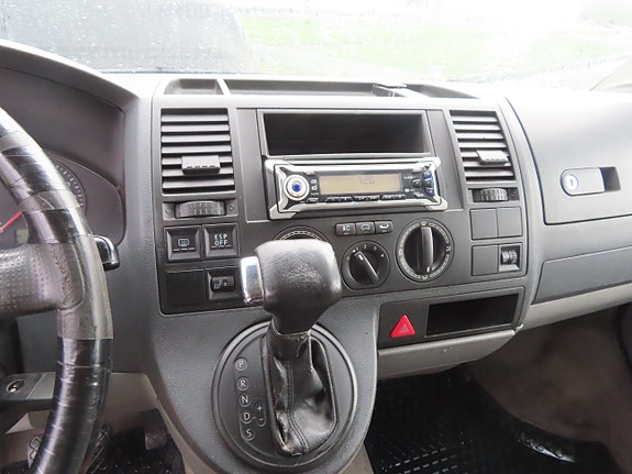 Volkswagen Transporter 17 of 30