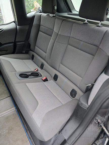 BMW i3 10 of 12