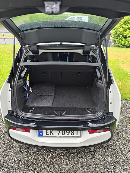BMW i3 7 of 12