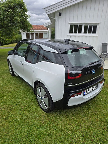 BMW i3 6 of 12