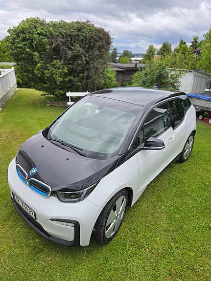 BMW i3 2 of 12