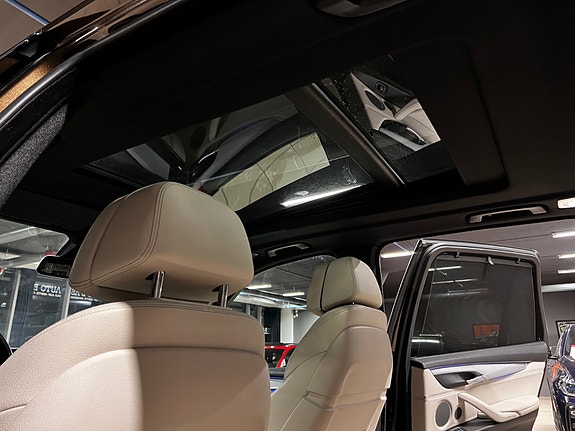 BMW X5 18 of 30