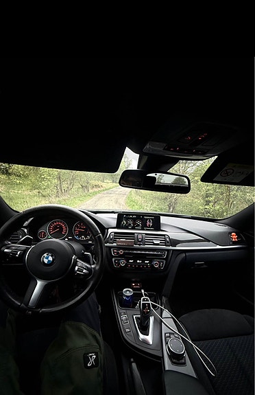 BMW 430i 3 of 12