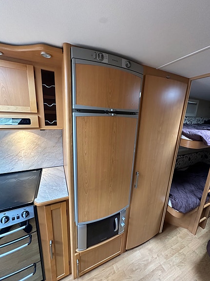KABE Royal 780 GLE (Køyesenger, micro, midtsittegruppe, godt vedlikehold) 14 of 28