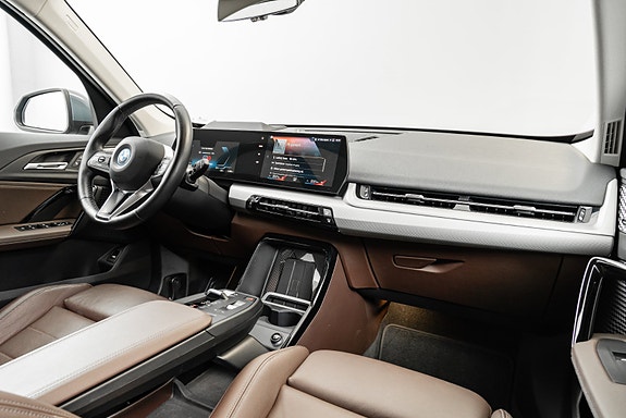 BMW iX1 27 of 29