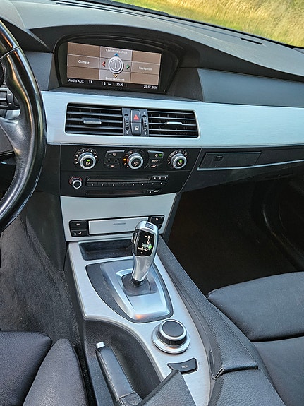 BMW 525d 11 of 19