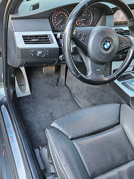 BMW 525d 9 of 19