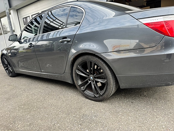 BMW 520d 4 of 10