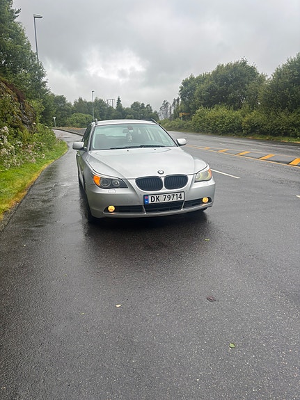 BMW 525i 7 of 11