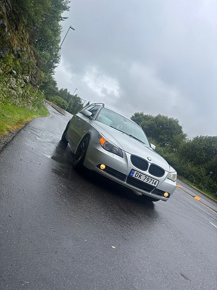 BMW 525i 8 of 11