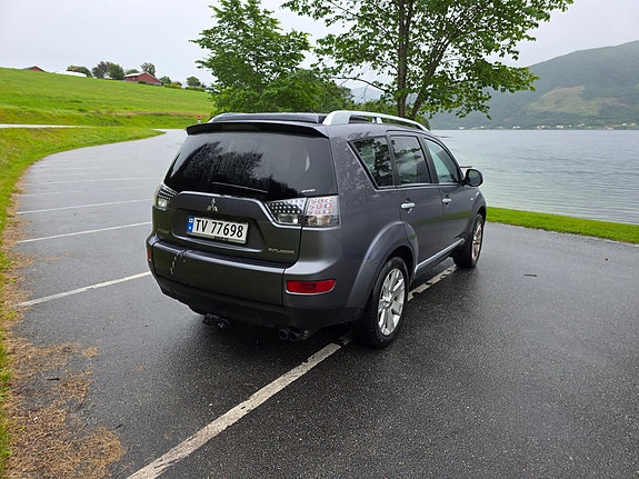 Mitsubishi Outlander 7 of 30