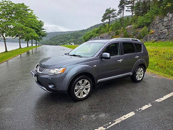 Mitsubishi Outlander 4 of 30