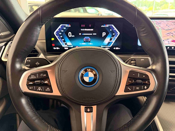 BMW i4 5 of 16