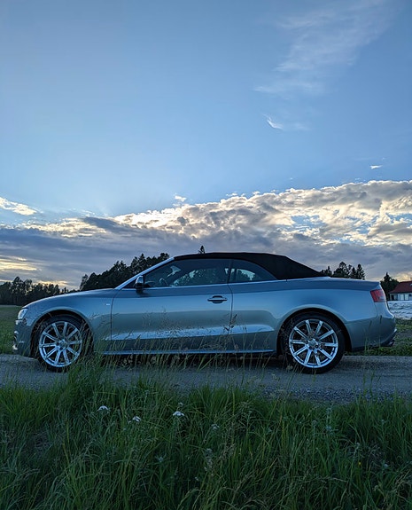 Audi A5 4 of 5