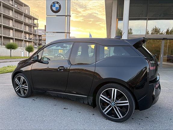BMW i3 2 of 16