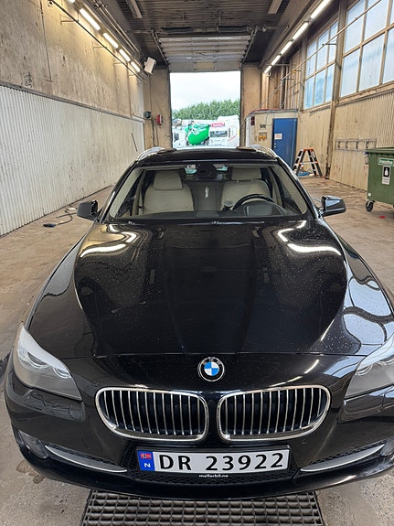 BMW 525xd 26 of 30