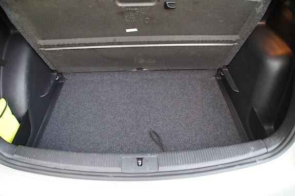 Volkswagen Golf Plus 23 of 30