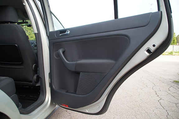Volkswagen Golf Plus 28 of 30
