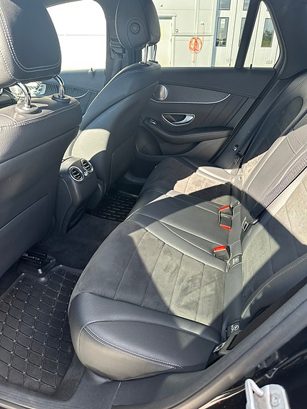 Mercedes-Benz GLC250 d 16 of 21