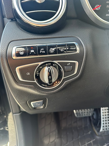 Mercedes-Benz GLC250 d 9 of 21