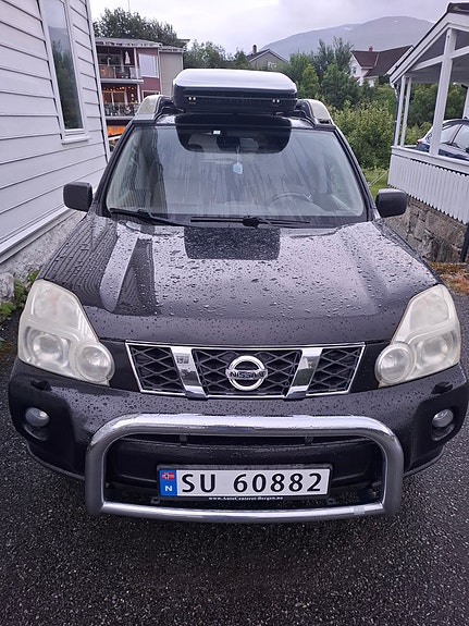 Nissan X-Trail 2 of 5