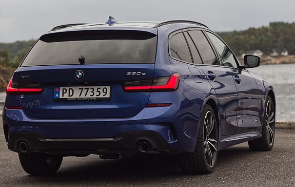 BMW 330e 6 of 19