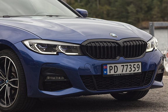 BMW 330e 3 of 19