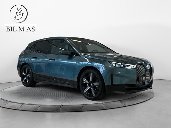 BMW iX 7 of 30