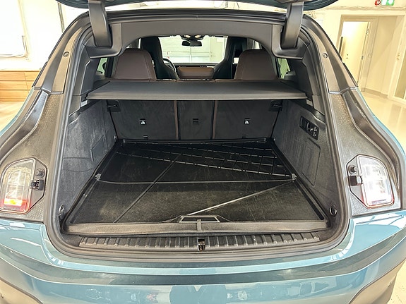 BMW iX 17 of 30