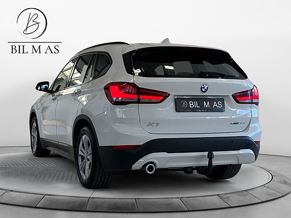 BMW X1 3 of 30