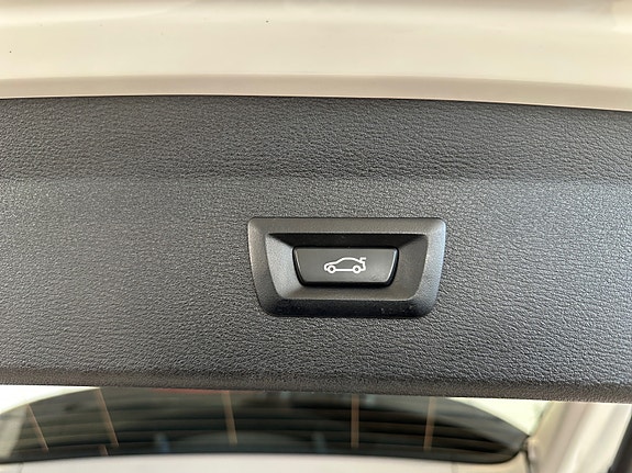 BMW X1 20 of 30