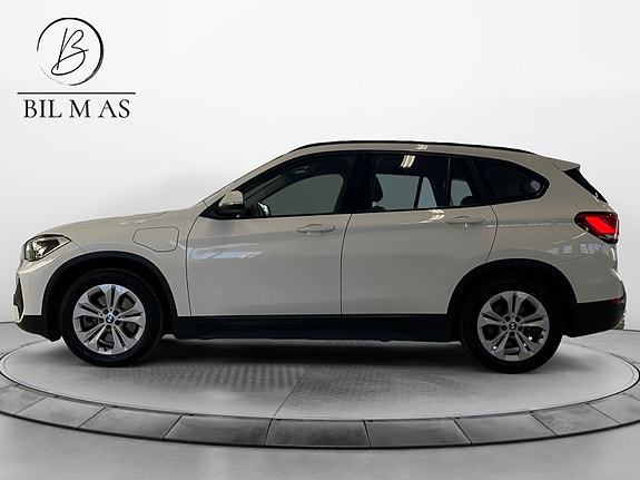 BMW X1 2 of 30