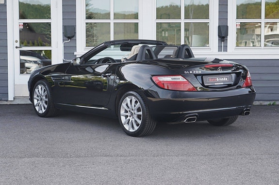 Mercedes-Benz SLK200 6 of 18