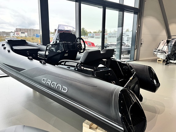 Ny Grand 420 UBE m/Yamaha F60. Stilig RIB med største motoralternativ! 5 of 17