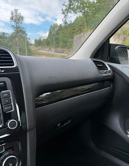 Volkswagen Golf VI 22 of 30