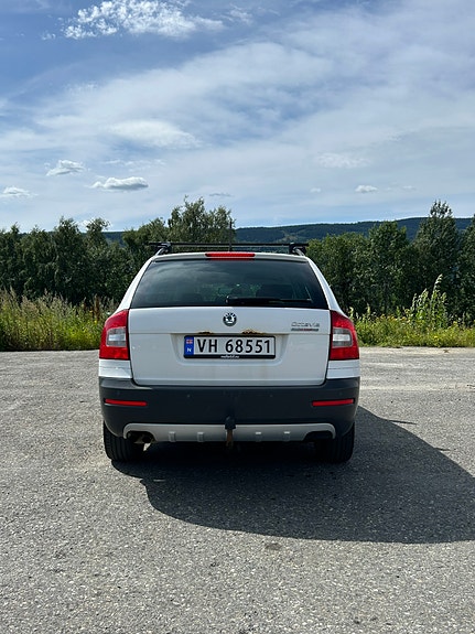 Skoda Octavia Scout 5 of 5