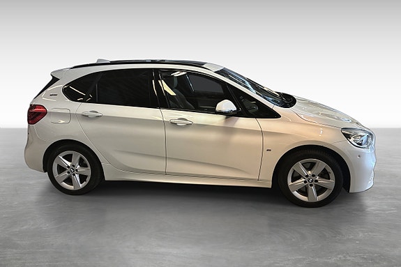BMW 225xe 6 of 25