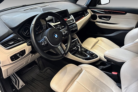 BMW 225xe 12 of 25