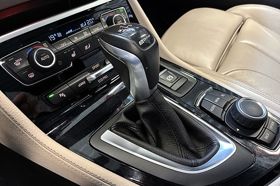 BMW 225xe 20 of 25