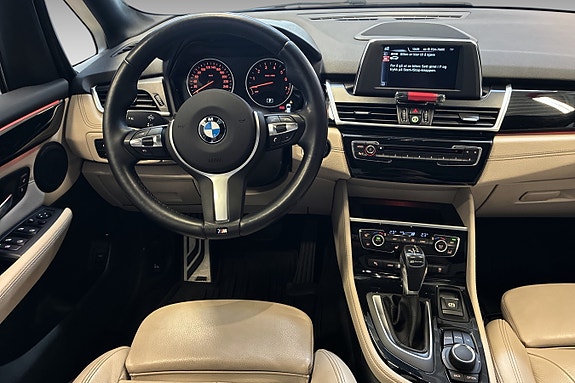 BMW 225xe 15 of 25