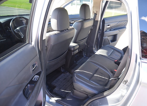 Mitsubishi Outlander 25 of 30