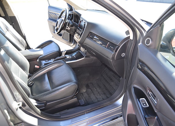 Mitsubishi Outlander 27 of 30