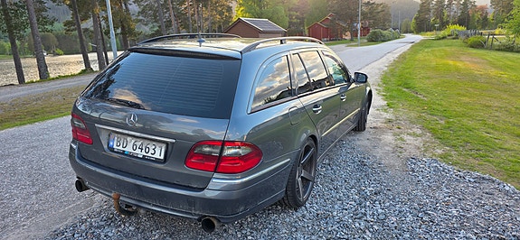Mercedes-Benz E280 6 of 9