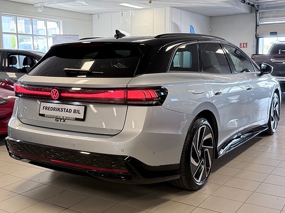 Volkswagen ID.7 4 of 5