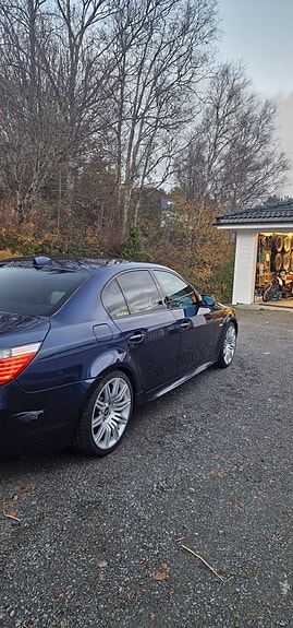 BMW 520d 3 of 12