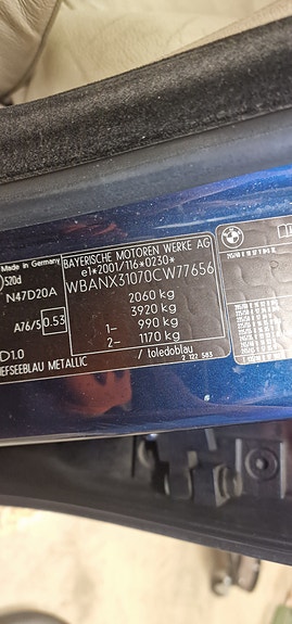 BMW 520d 4 of 12